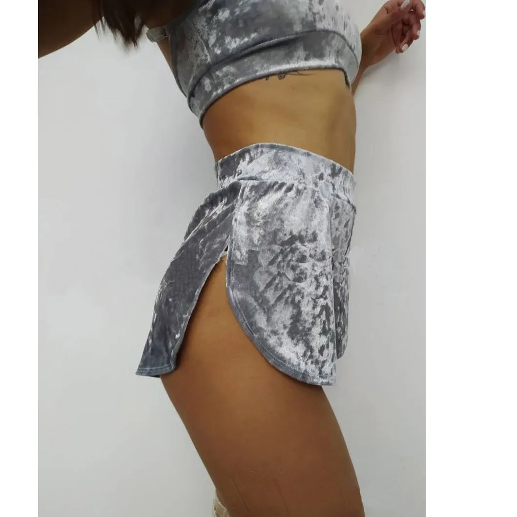 Wholesale Women’s Sexy Velvet Slim-Fit Elastic Shorts – Solid Color Fashion