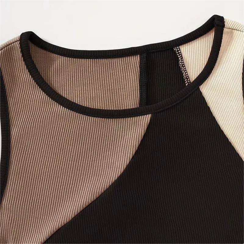 Color Block Sleeveless Crop Top